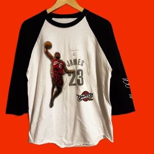 Vintage RARE LeBron James Cav’s t Shirt Navy and White. No Tag Measures M/Lg